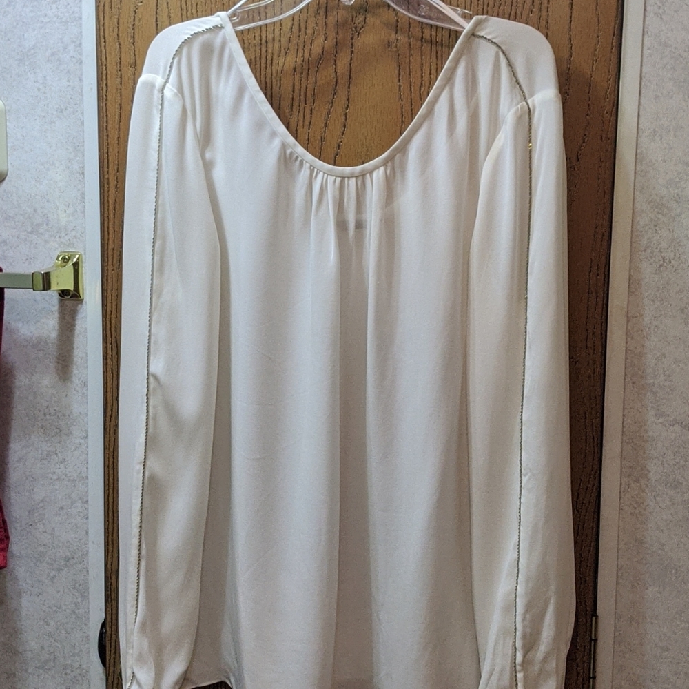 Silk top with silver chain